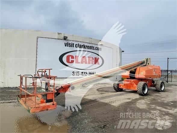 JLG 800S 견인식 전동이동 리프트