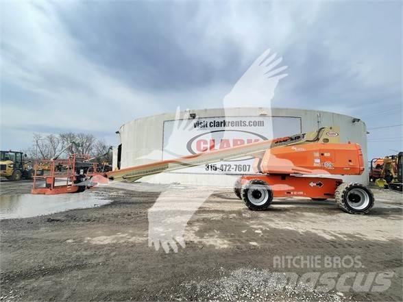 JLG 800S 견인식 전동이동 리프트