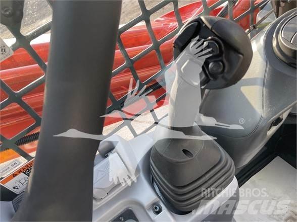 Kubota SVL75  스키드로더