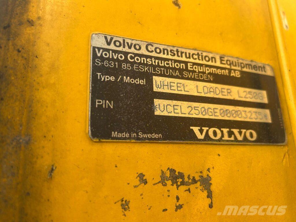 Volvo L250G  휠로우더