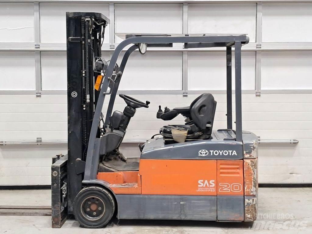 Toyota 7FBEF20 전동 지게차