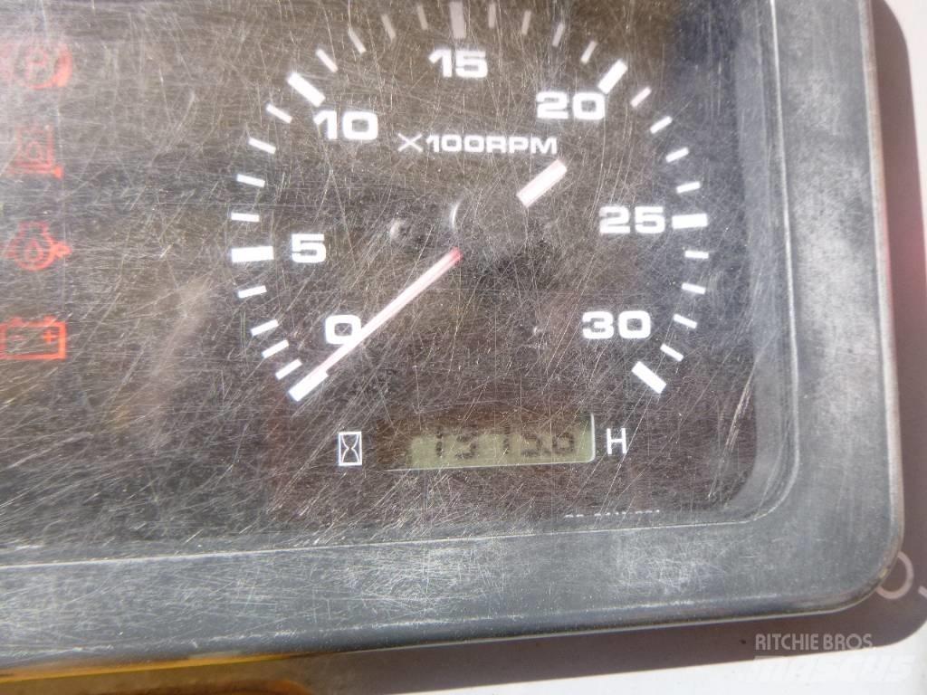 Sakai TS160-2 공기 타이어 롤러