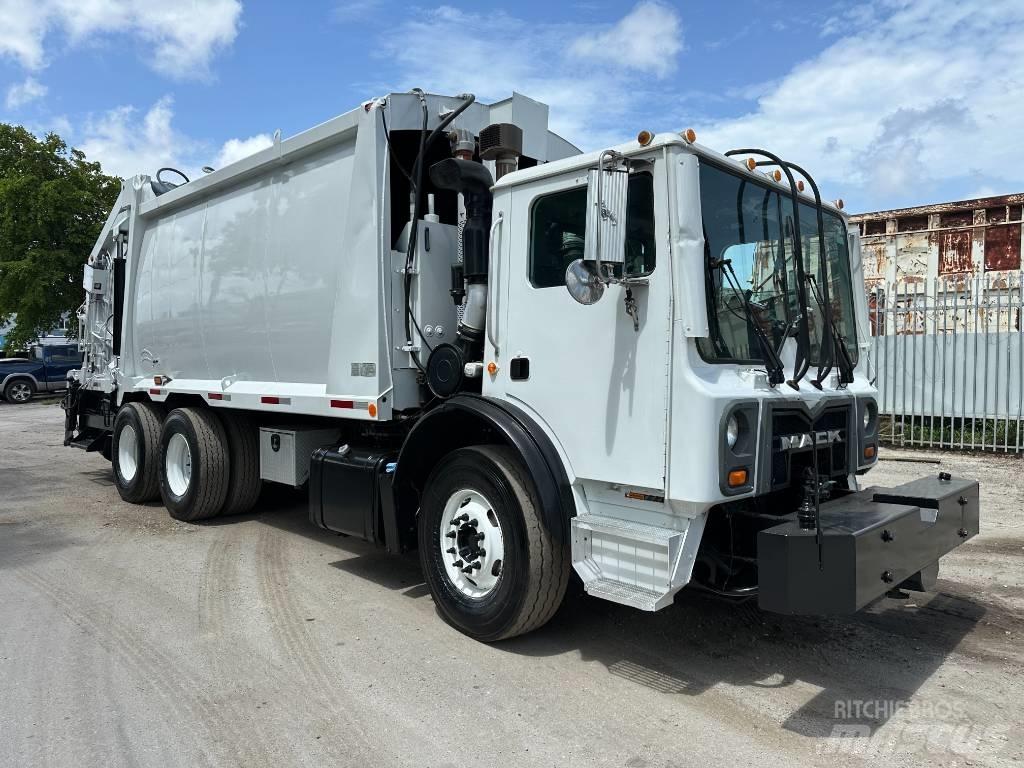 Mack MRU 613 폐기물 수거 트럭