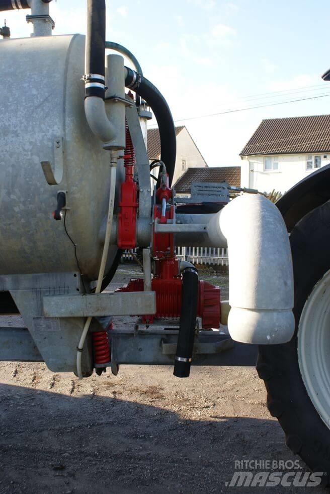 Redrock 4000 Tanker 슬러리 탱커