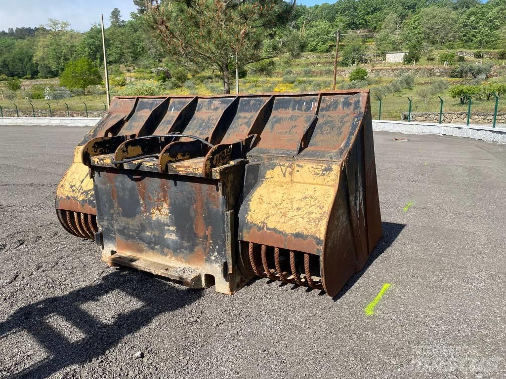 Volvo L 180 퀵 커넥터