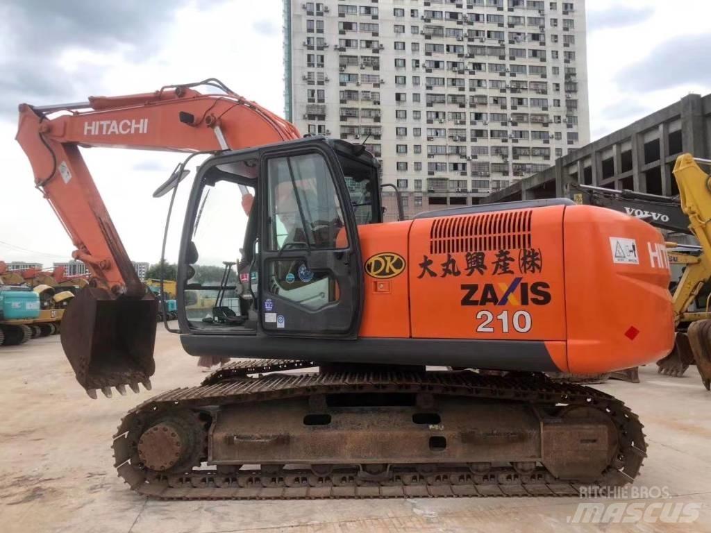 Hitachi ZX 210 대형 굴삭기 29톤 이상