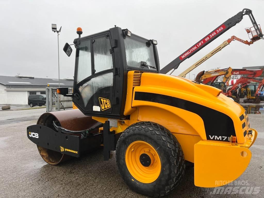 JCB Vibromax VM 75 싱글 드럼 롤러