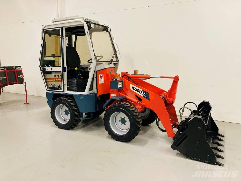 Kubota R 310  휠로우더