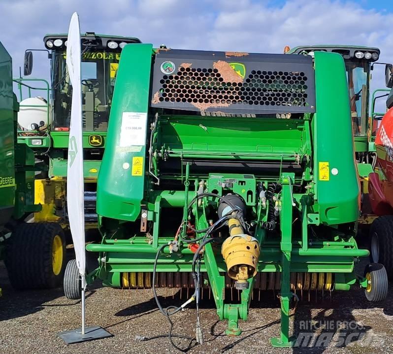 John Deere 960 원형 곤포기