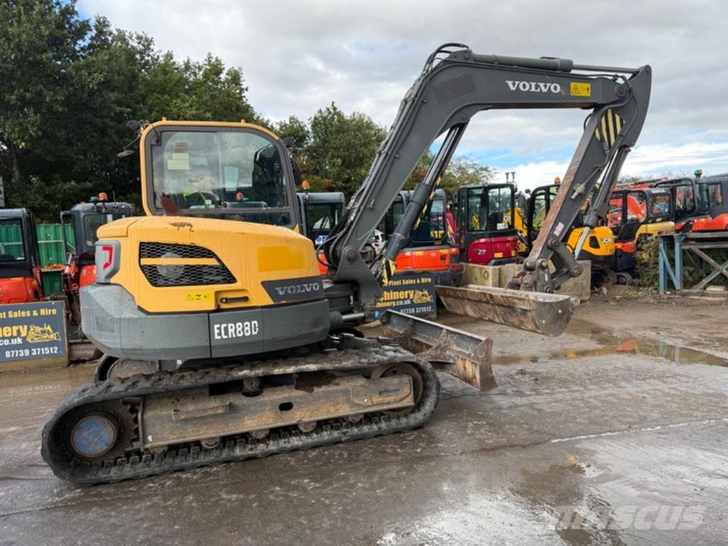 Volvo ECR 88 D 중형굴삭기 7톤-28톤