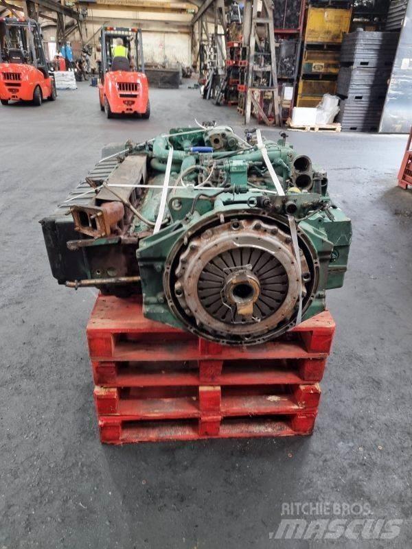 Volvo DH12D 엔진