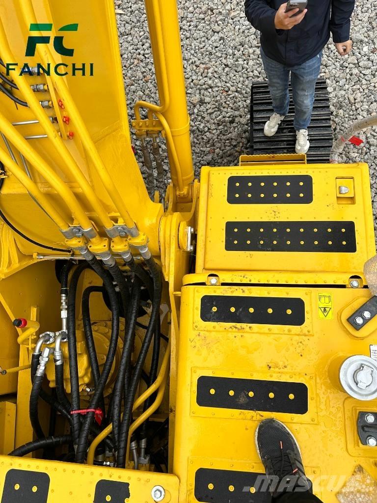 Komatsu 200-8 대형 굴삭기 29톤 이상