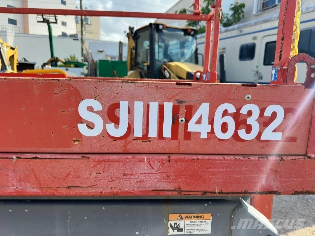 JLG 32 Lift 가위형 리프트