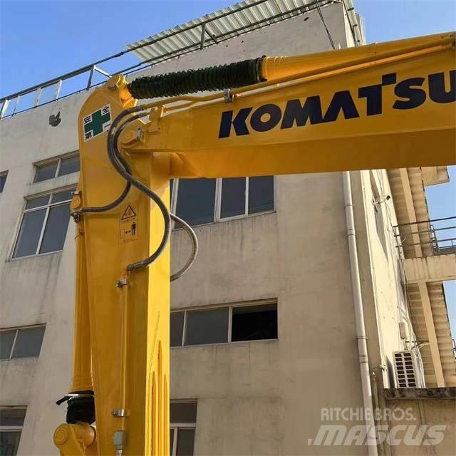 Komatsu PC 210-8 대형 굴삭기 29톤 이상