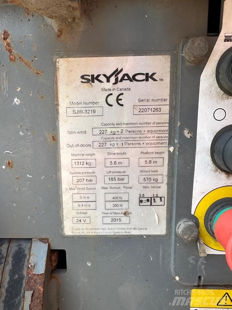SkyJack SJ 3219 가위형 리프트
