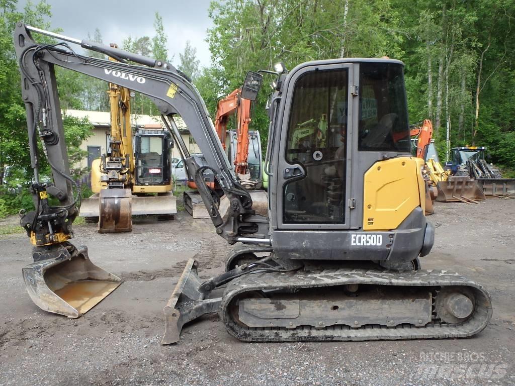 Volvo ECR 50 D 소형 굴삭기 7톤 미만