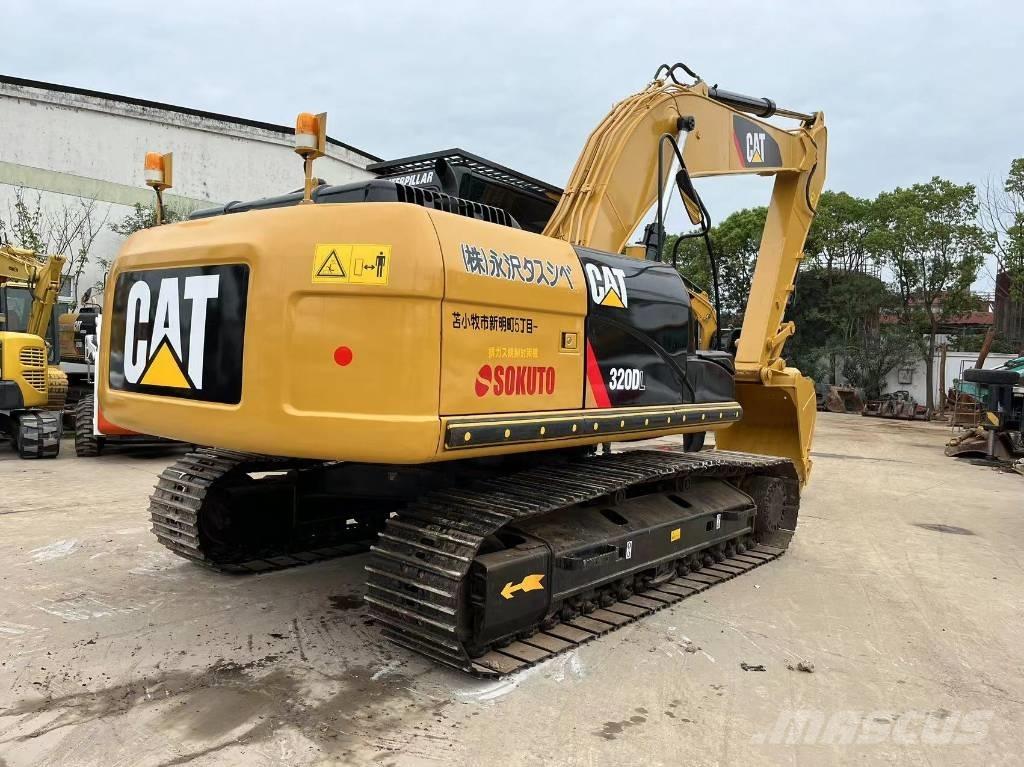 CAT 320 D L 대형 굴삭기 29톤 이상