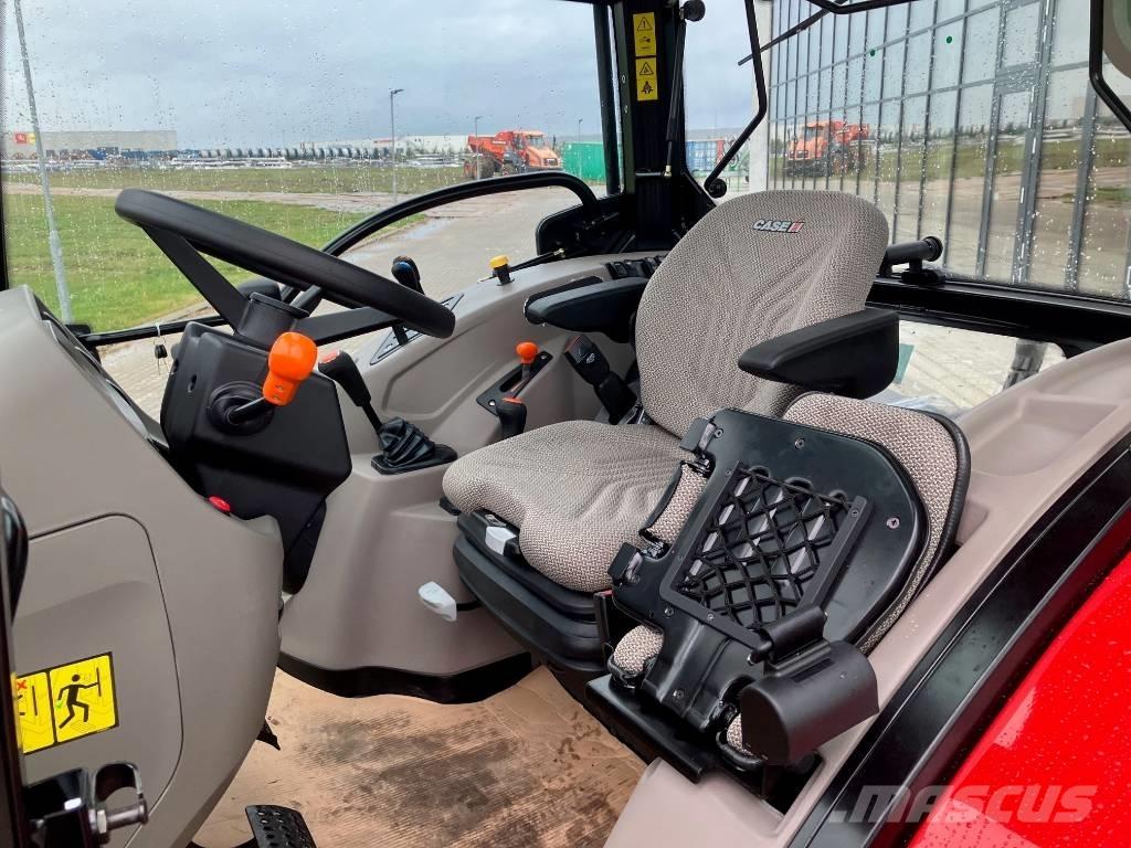 Case IH Farmall 100A 트랙터