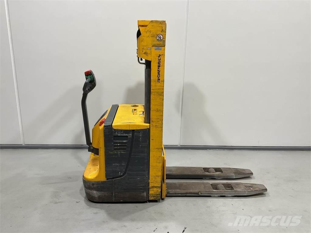 Jungheinrich EJC12 보행식 리치 지게차