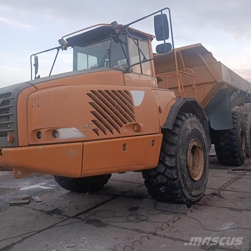 Volvo A 40 D 연결식 홀러