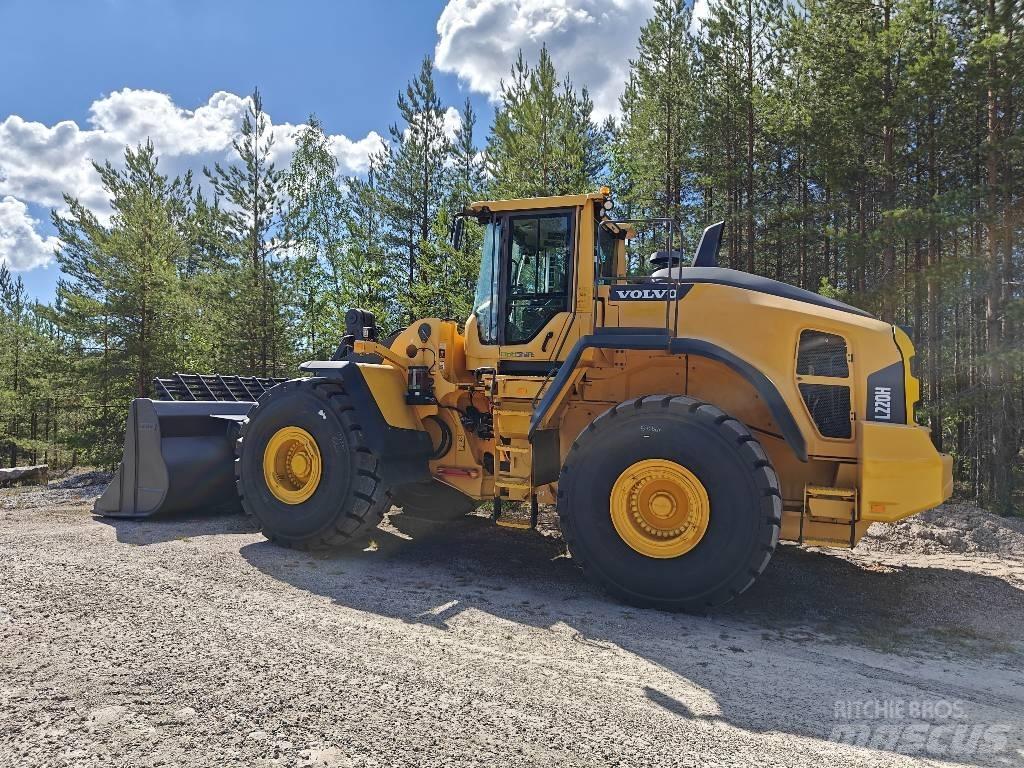 Volvo L220H  휠로우더