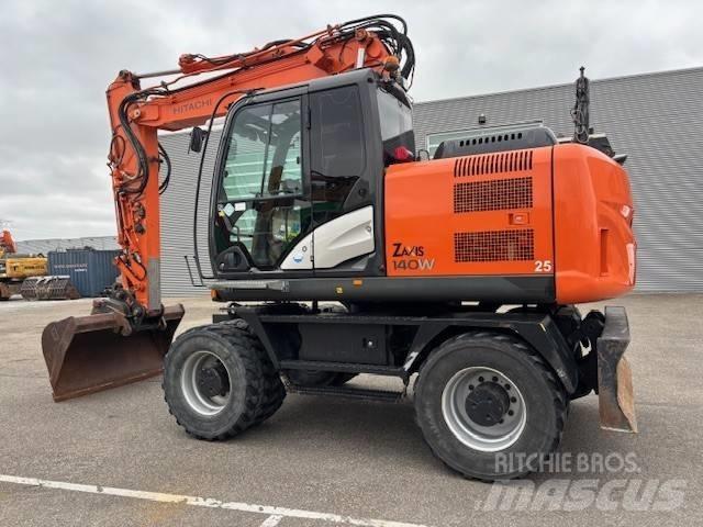 Hitachi ZX 140 W-5  휠 굴삭기