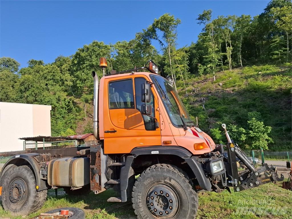 Unimog U500 다목적 장비