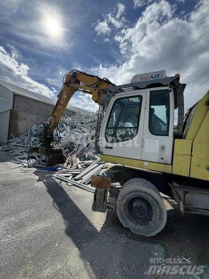 Liebherr A316 Li 특수 굴삭기