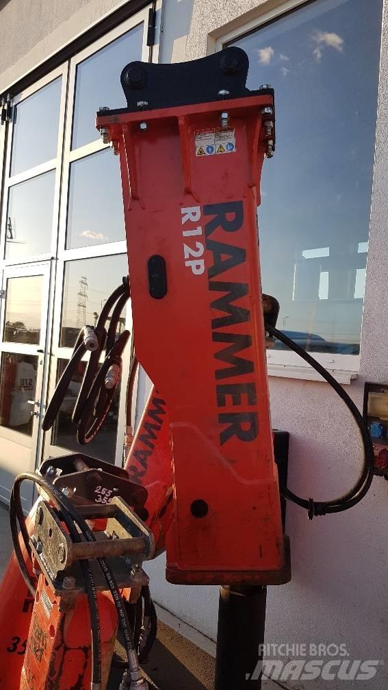 Rammer R12P 브레이커
