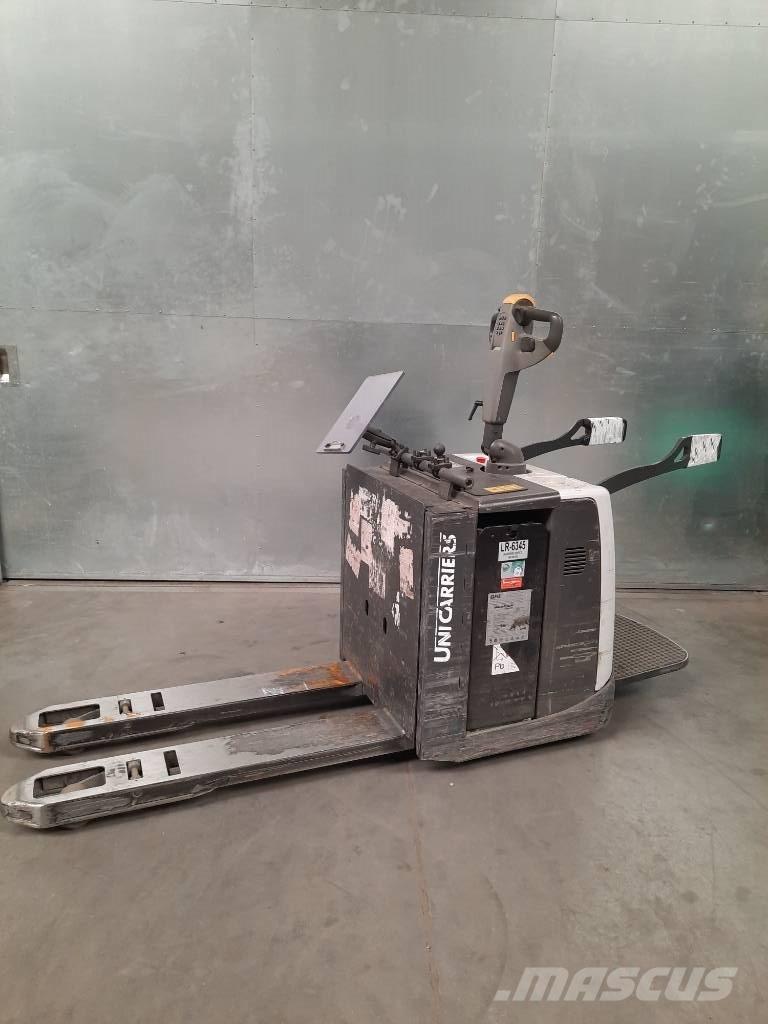 UniCarriers 200PMR 로우 리프터(승강대 포함)