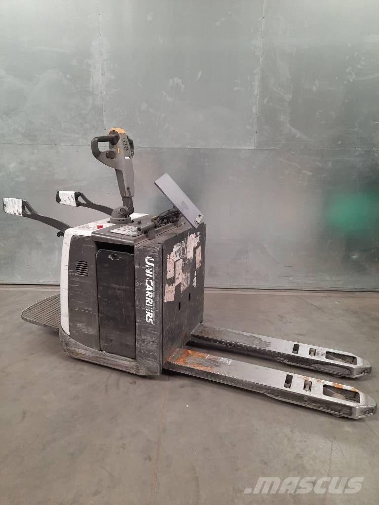 UniCarriers 200PMR 로우 리프터(승강대 포함)