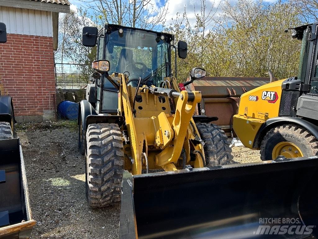CAT 906  휠로우더