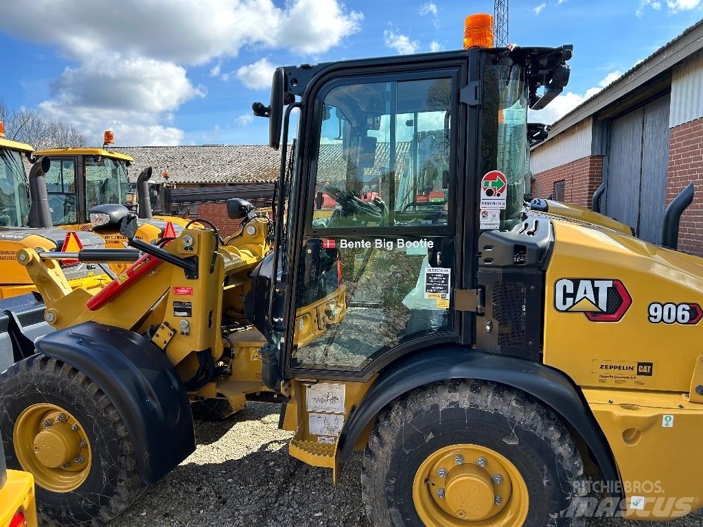 CAT 906  휠로우더