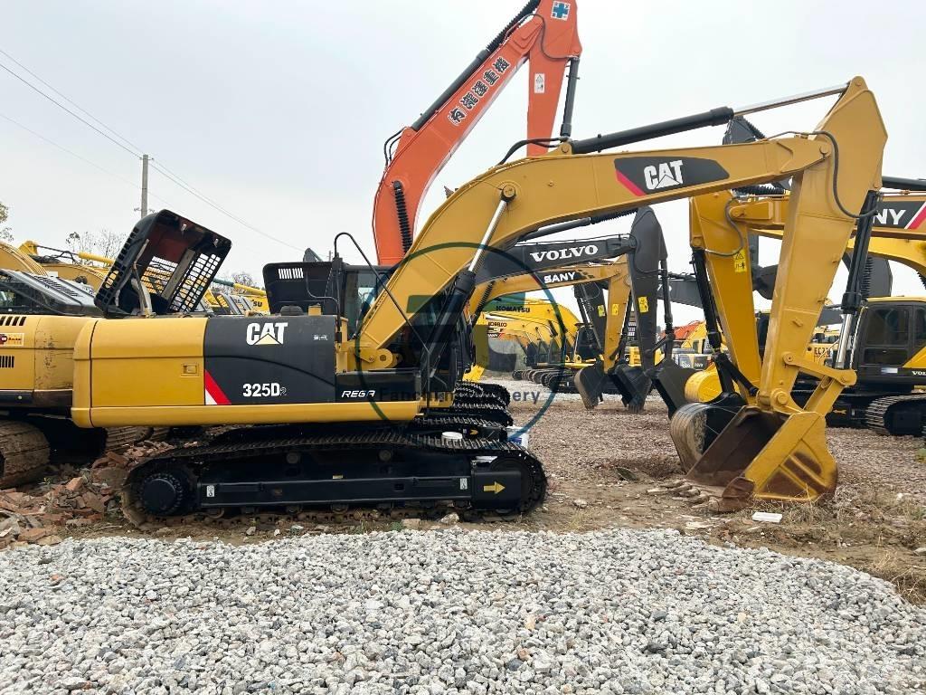 CAT 325 D2 대형 굴삭기 29톤 이상