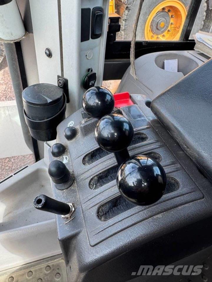 Volvo L 60 F  휠로우더