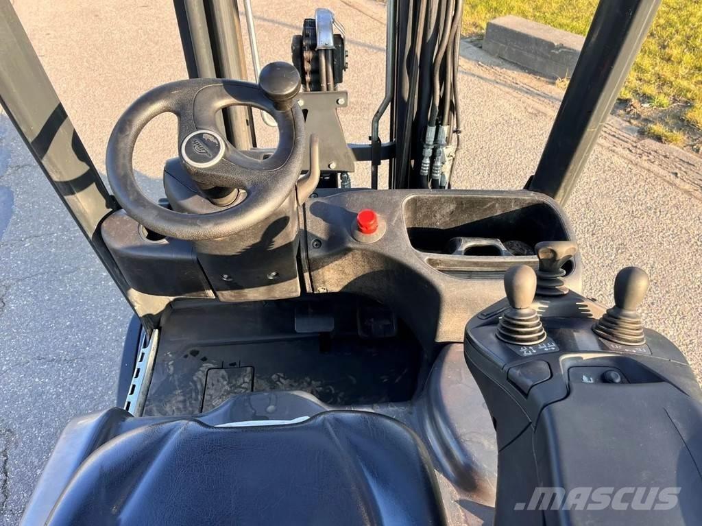Linde E18L-02 전동 지게차