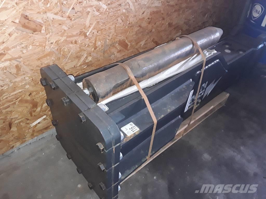 Mustang HM1900 브레이커