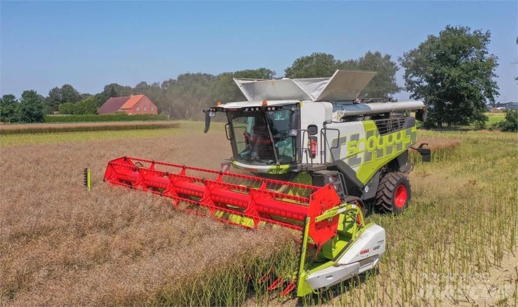 CLAAS Trion 730 TT 콤바인 수확기