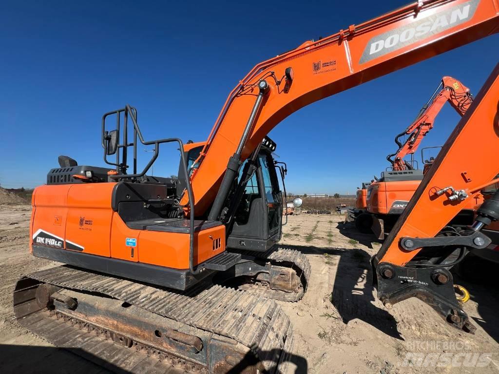 Doosan DX140LC-7 대형 굴삭기 29톤 이상