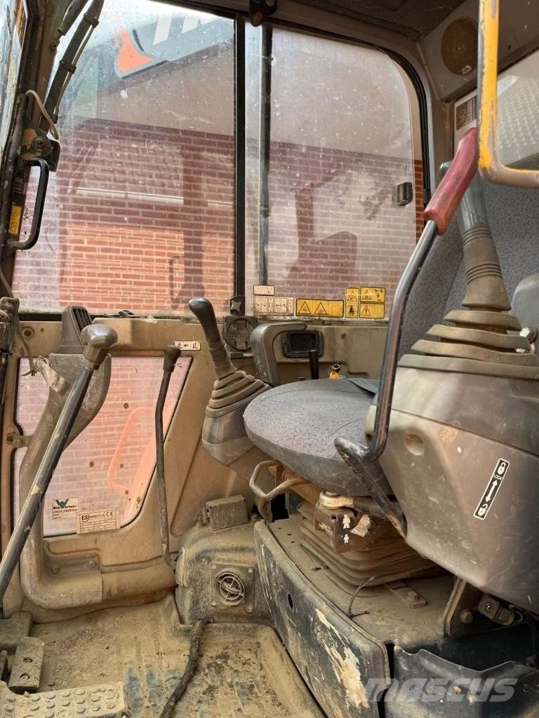 Hitachi ZX 50 소형 굴삭기 7톤 미만