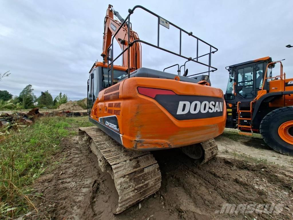 Doosan DX 225 LC-5 대형 굴삭기 29톤 이상