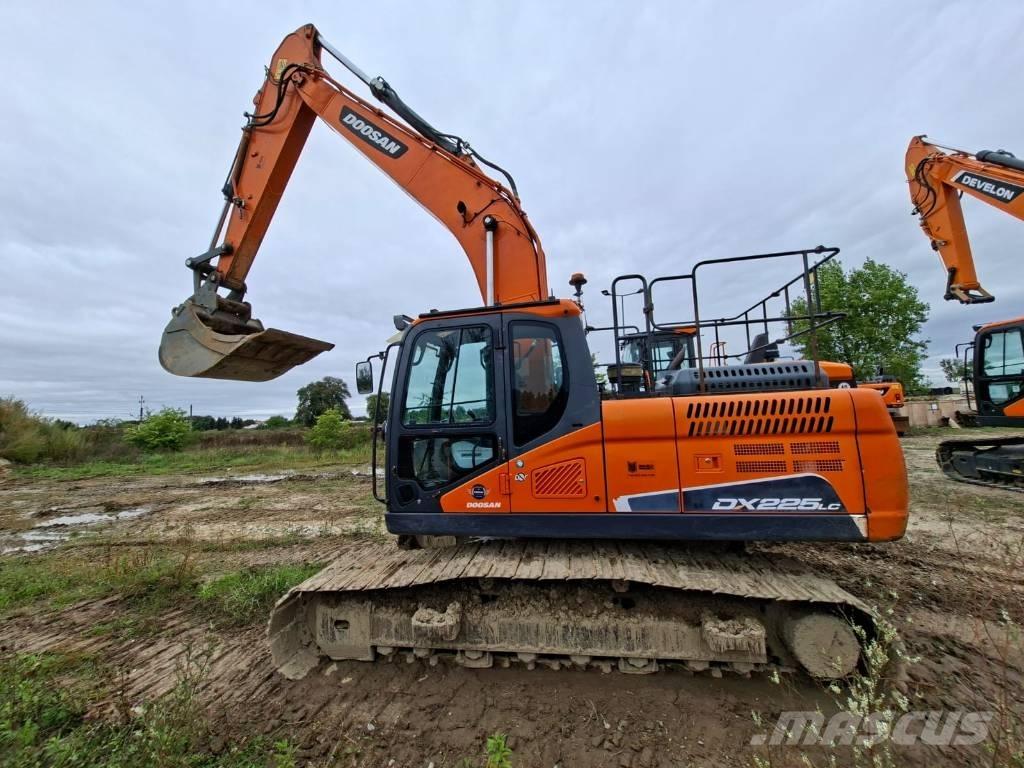 Doosan DX 225 LC-5 대형 굴삭기 29톤 이상