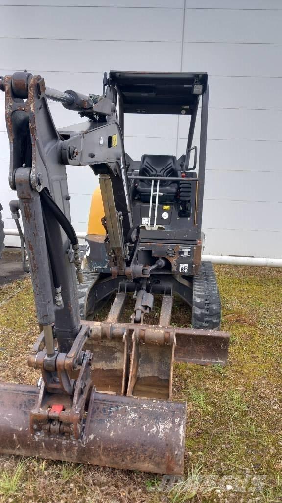 Volvo ECR 25 D 소형 굴삭기 7톤 미만