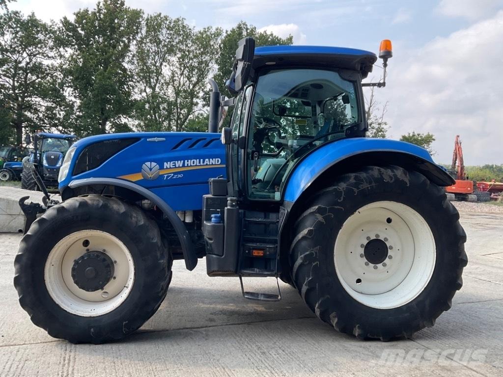 New Holland T 7.230 트랙터