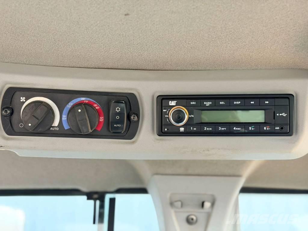 CAT 930M  휠로우더