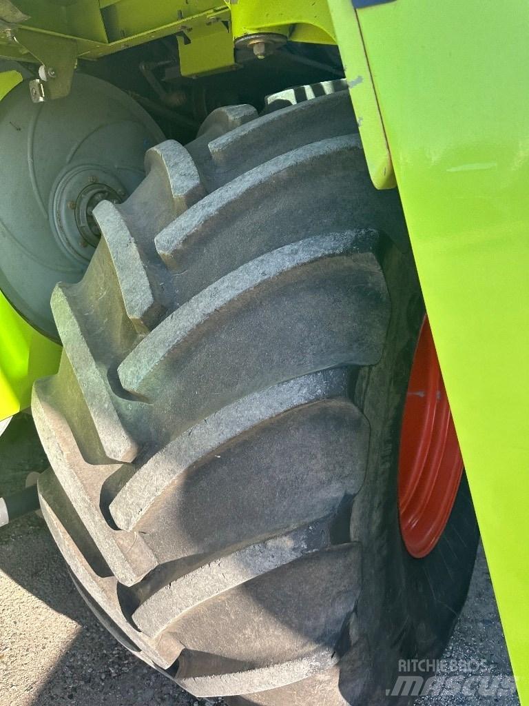 CLAAS Lexion 560 콤바인 수확기