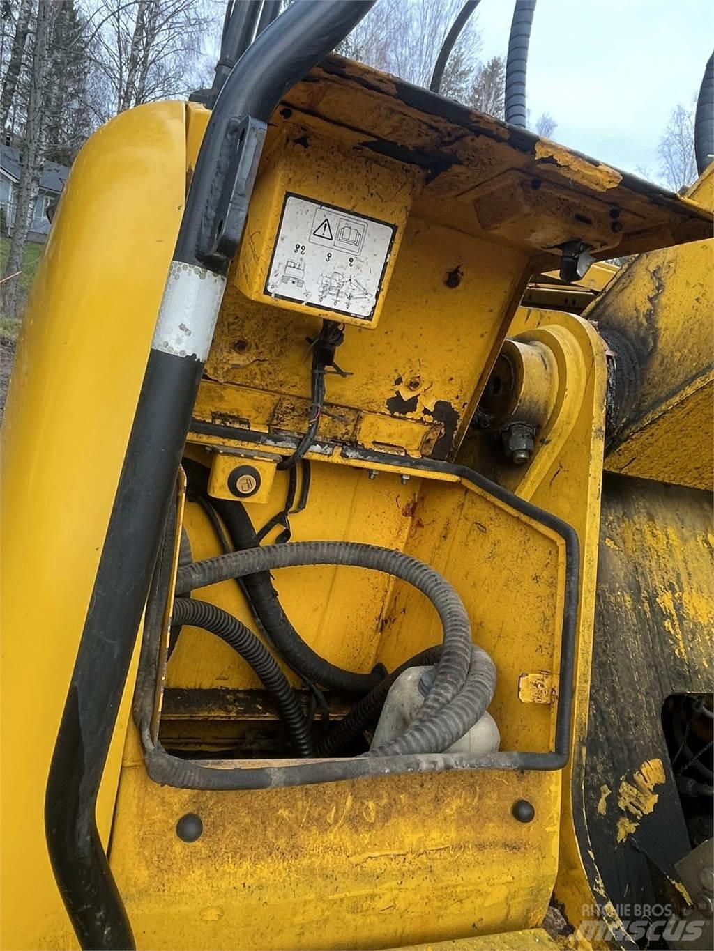JCB JS 200 LC 대형 굴삭기 29톤 이상
