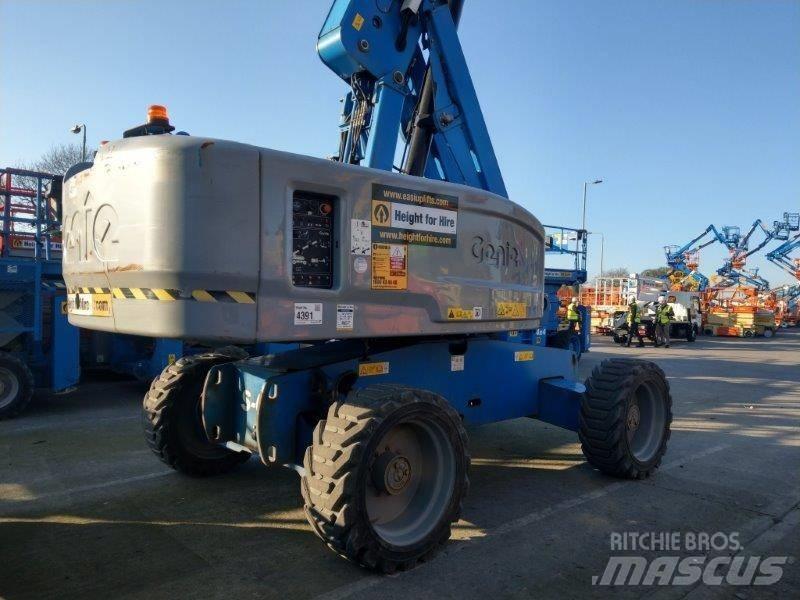 Genie S65 견인식 전동이동 리프트
