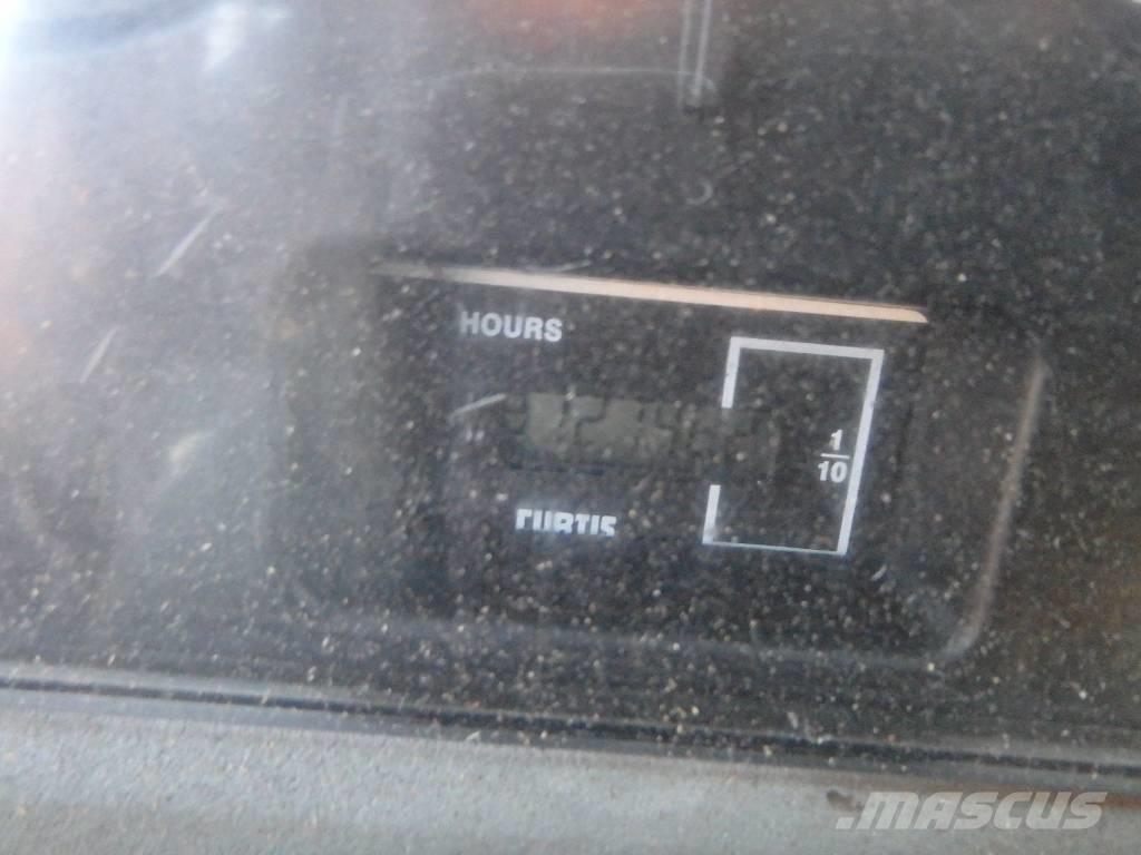 Daewoo Mega 250 4x4  휠로우더