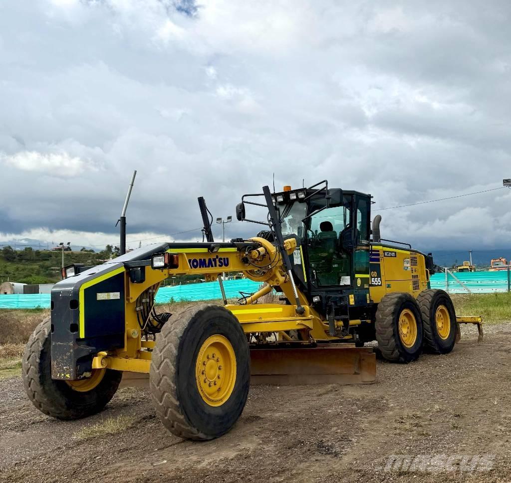 Komatsu GD555-5 그레이더